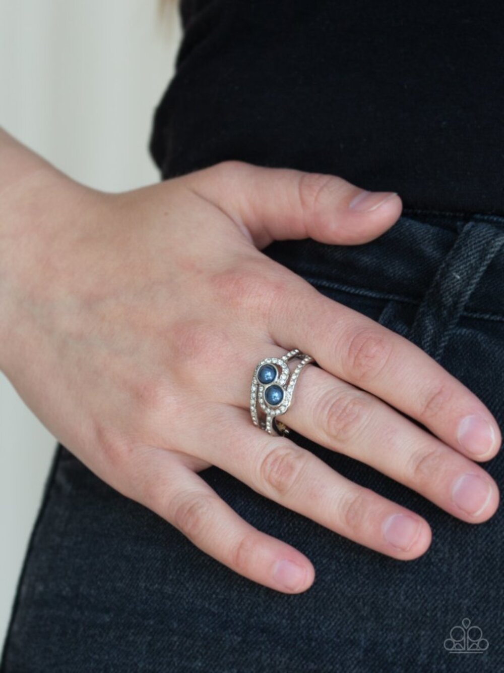 Paparazzi Ring (R185)